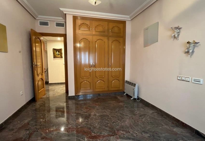 Local Comercial de 4 habitaciones en Los Alcázares en venta - 455.000 € (Ref: 9672294)