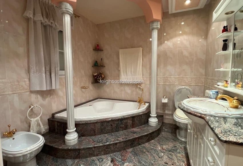 Local Comercial de 4 habitaciones en Los Alcázares en venta - 455.000 € (Ref: 9672294)