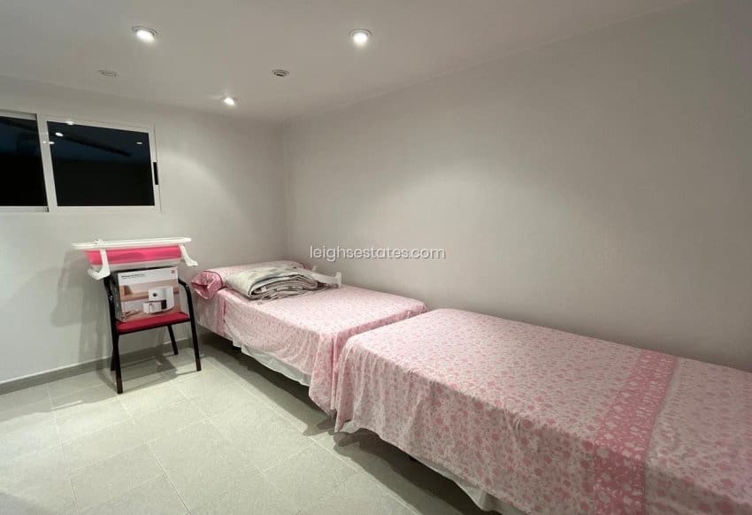 Local Comercial de 4 habitaciones en Los Alcázares en venta - 455.000 € (Ref: 9672294)