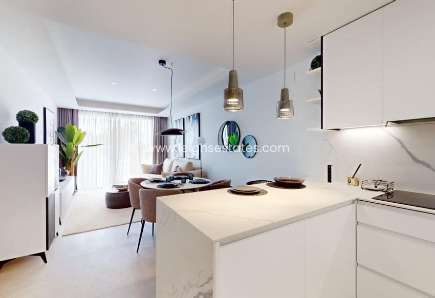 3 slaapkamer Appartement te koop in Cabo Roig met zwembad - € 369.000 (Ref: 9685806)