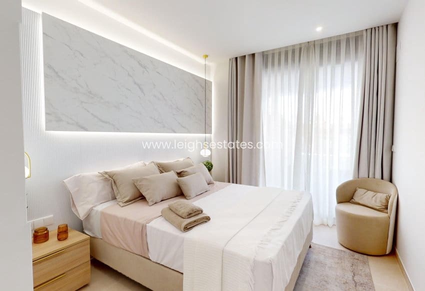 3 slaapkamer Appartement te koop in Cabo Roig met zwembad - € 369.000 (Ref: 9685806)