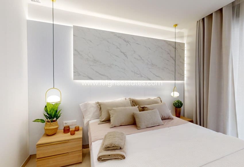 3 slaapkamer Appartement te koop in Cabo Roig met zwembad - € 369.000 (Ref: 9685806)