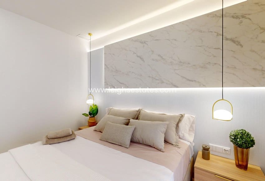 3 slaapkamer Appartement te koop in Cabo Roig met zwembad - € 369.000 (Ref: 9685806)