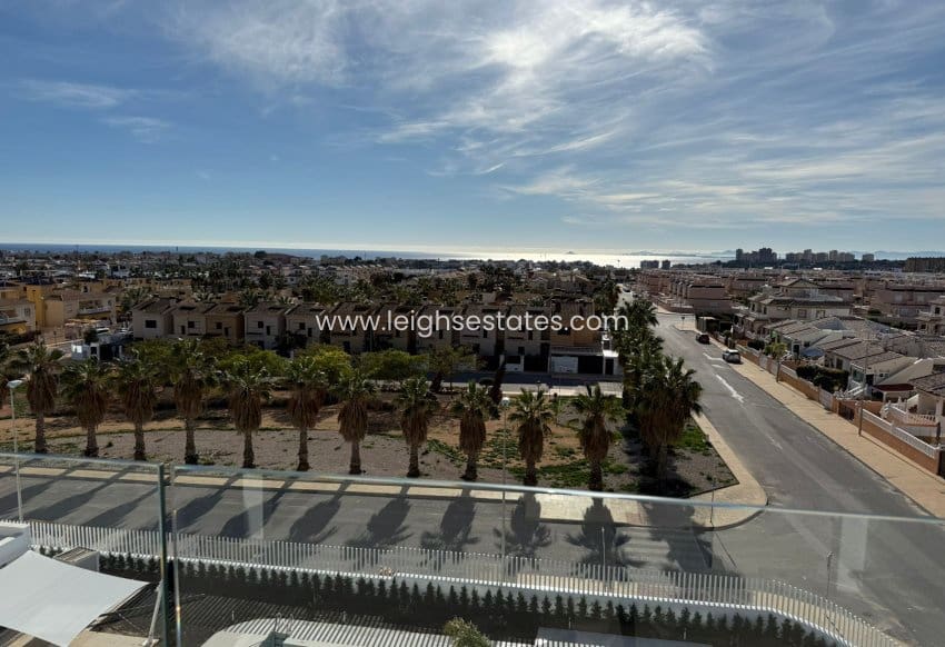 3 slaapkamer Appartement te koop in Cabo Roig met zwembad - € 369.000 (Ref: 9685806)