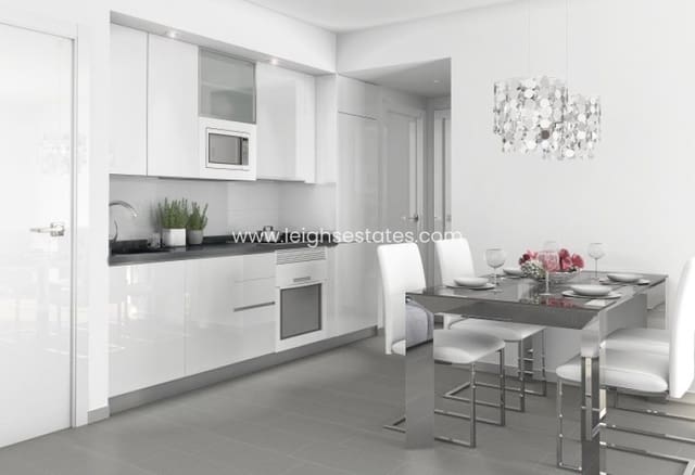 Apartamento de 2 habitaciones en San Miguel de Salinas en venta con piscina - 243.800 € (Ref: 9685811)