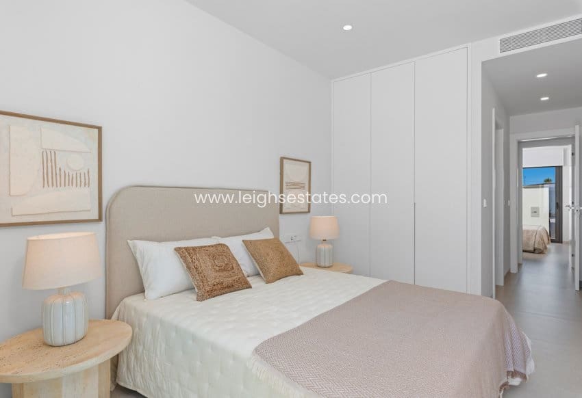 Chalet de 3 habitaciones en Los Alcázares en venta - 499.900 € (Ref: 9685815)