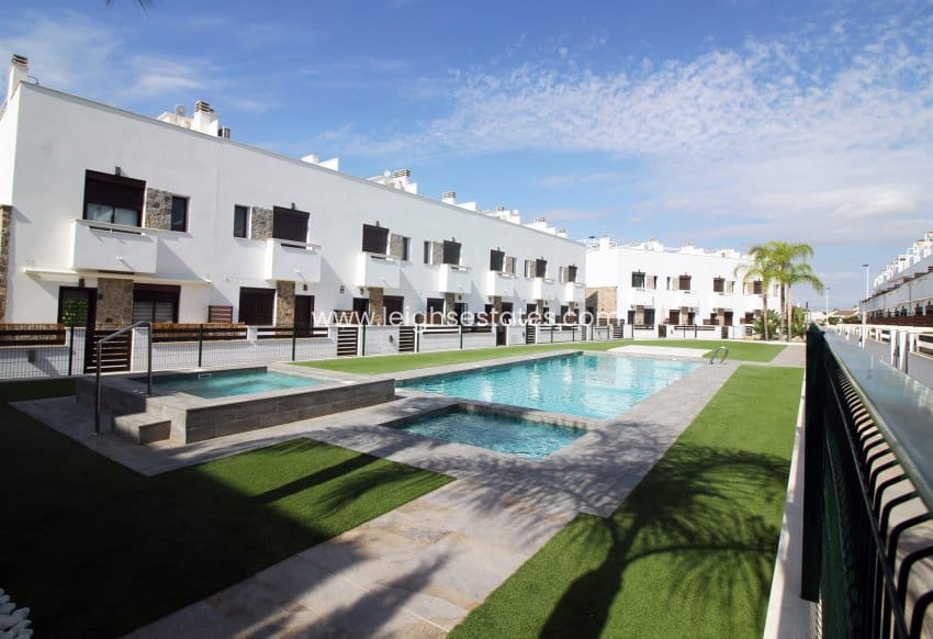 3 chambre Maison de Ville à vendre à Pilar de la Horadada avec piscine - 354 900 € (Ref: 9685819)