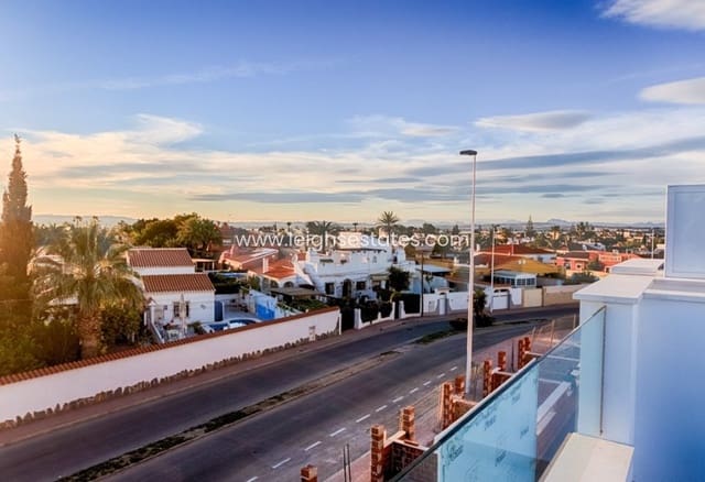 3 chambre Maison de Ville à vendre à Pilar de la Horadada ciudad, Pilar de la Horadada avec piscine - 354 900 € (Ref: 9685819)