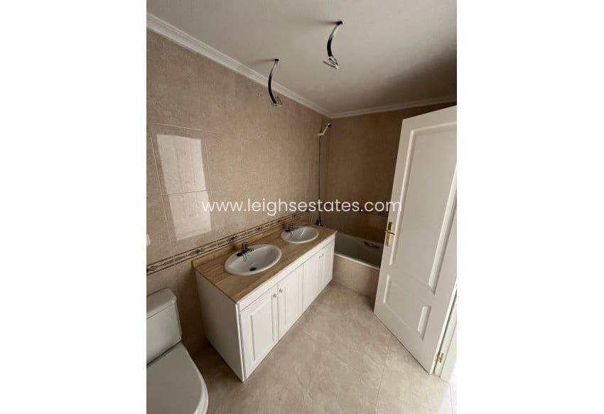 2 soverom Leilighet til salgs i Orihuela Costa med svømmebasseng - € 212 350 (Ref: 9685829)