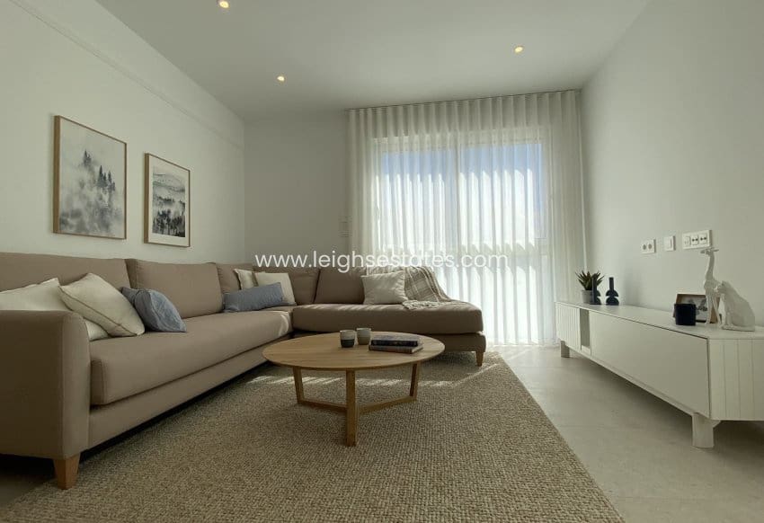 3 slaapkamer Appartement te koop in Pilar de la Horadada met zwembad - € 334.900 (Ref: 9685830)