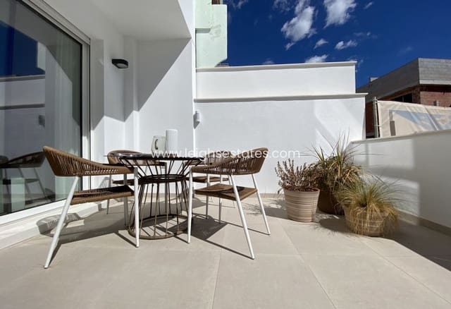 3 slaapkamer Appartement te koop in Pilar de la Horadada ciudad, Pilar de la Horadada met zwembad - € 334.900 (Ref: 9685830)