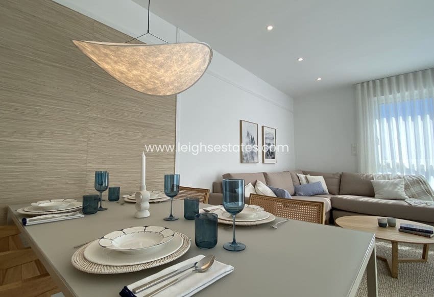 3 slaapkamer Appartement te koop in Pilar de la Horadada met zwembad - € 334.900 (Ref: 9685830)