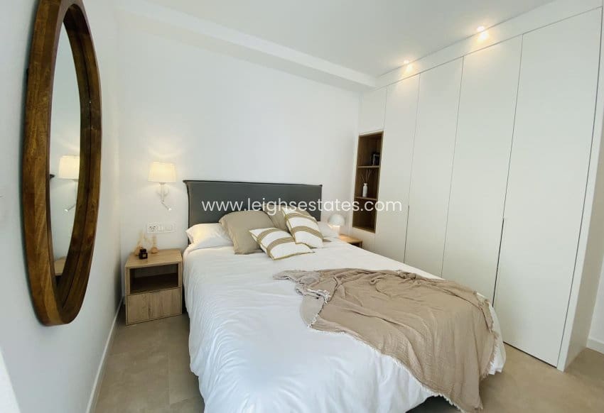 3 slaapkamer Appartement te koop in Pilar de la Horadada met zwembad - € 334.900 (Ref: 9685830)