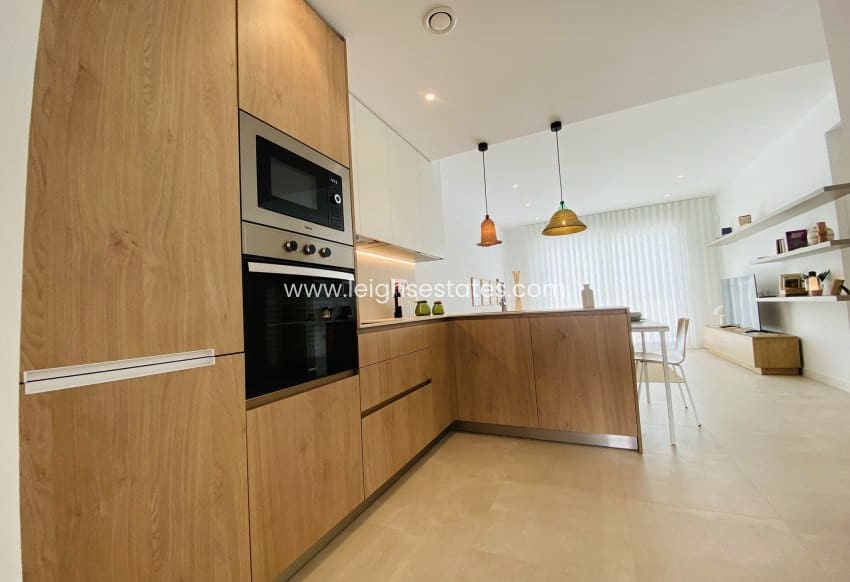 2 bedroom Apartment for sale in Pilar de la Horadada with pool garage - € 304,900 (Ref: 9685830)