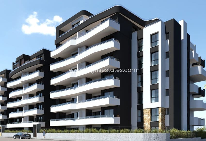 Apartamento de 2 habitaciones en San Miguel de Salinas en venta con piscina - 230.000 € (Ref: 9685832)