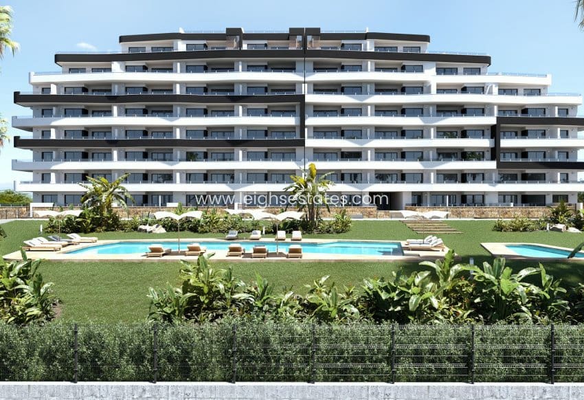 Apartamento de 2 habitaciones en San Miguel de Salinas en venta con piscina - 230.000 € (Ref: 9685832)