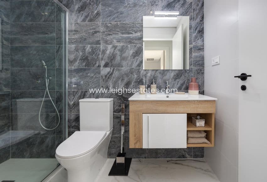 2 slaapkamer Appartement te koop in San Miguel de Salinas met zwembad - € 244.000 (Ref: 9685832)