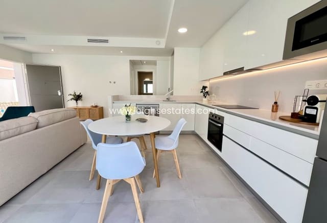 3 slaapkamer Huis te koop in Villamartin, Orihuela - € 499.900 (Ref: 9685833)