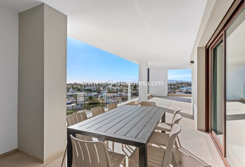 3 soverom Leilighet til salgs i Los Alcazares med svømmebasseng - € 349 900 (Ref: 9685843)