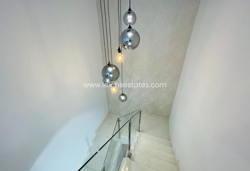 5 bedroom Townhouse for sale in Torrevieja - € 1,200,000 (Ref: 9685844)