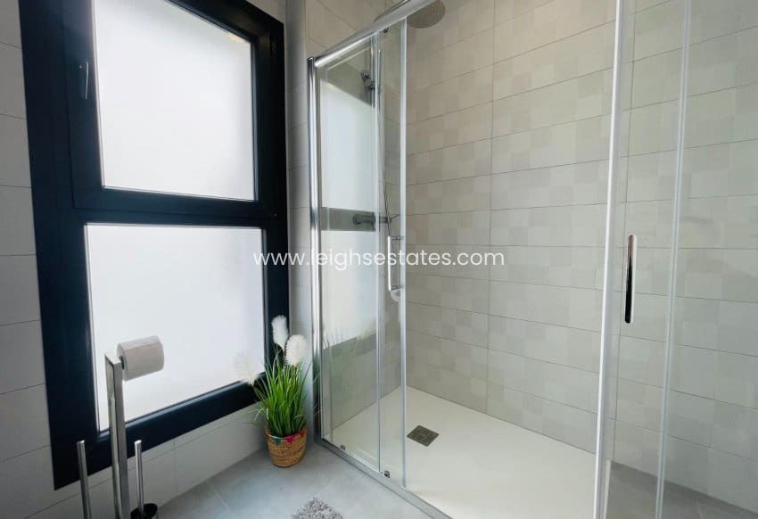 5 bedroom Townhouse for sale in Torrevieja - € 1,200,000 (Ref: 9685844)