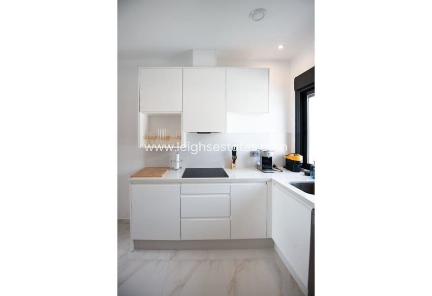 2 makuuhuone Omakotitalo myytävänä paikassa Pinar de Campoverde - 422 500 € (Ref: 9685847)