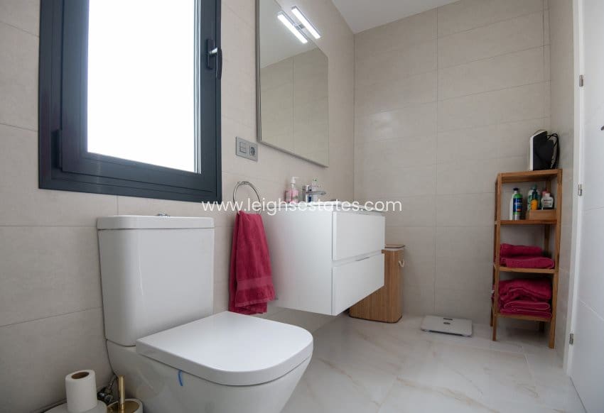 2 makuuhuone Omakotitalo myytävänä paikassa Pinar de Campoverde - 422 500 € (Ref: 9685847)