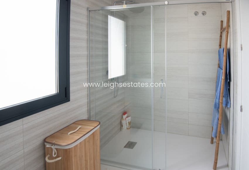 2 makuuhuone Omakotitalo myytävänä paikassa Pinar de Campoverde - 422 500 € (Ref: 9685847)