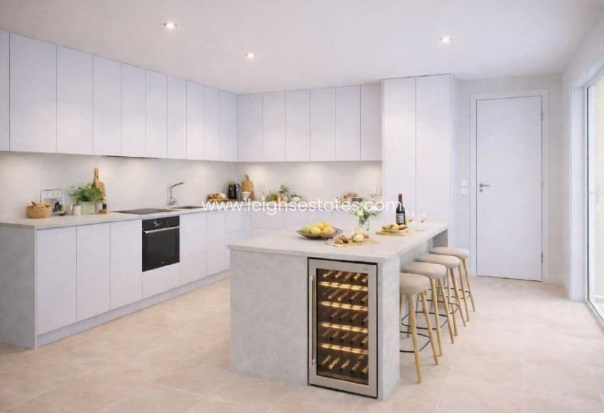 Apartamento de 3 habitaciones en Torrevieja en venta - 488.000 € (Ref: 9685854)