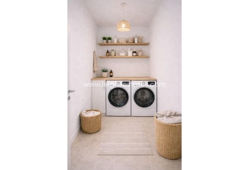 Apartamento de 3 habitaciones en Torrevieja en venta - 488.000 € (Ref: 9685854)