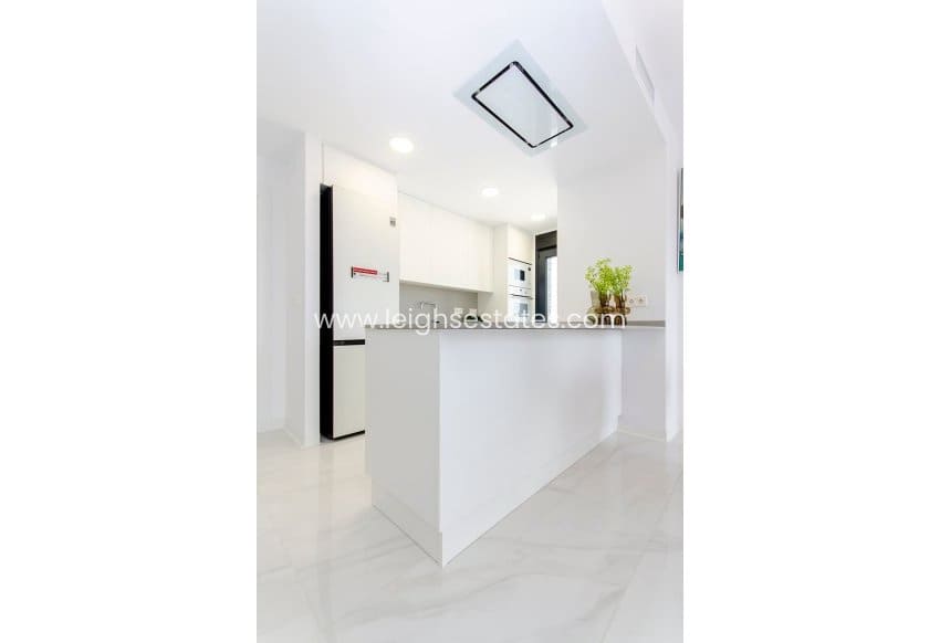 3 quarto Casa em Banda para venda em Orihuela Costa - 415 000 € (Ref: 9685857)