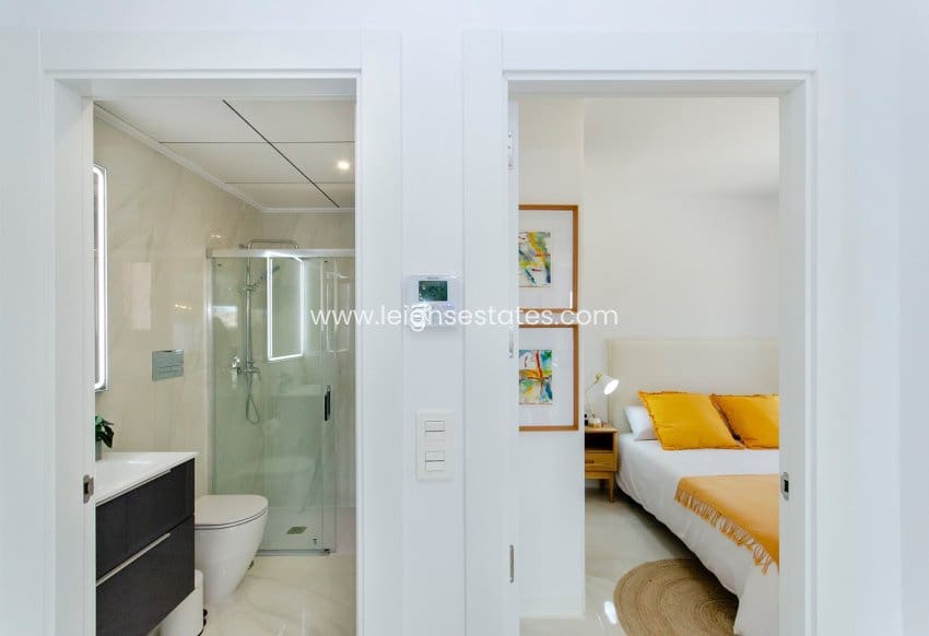 3 quarto Casa em Banda para venda em Orihuela Costa - 415 000 € (Ref: 9685857)