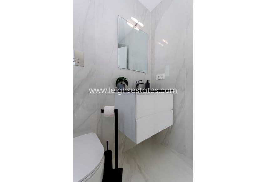 3 quarto Casa em Banda para venda em Orihuela Costa - 415 000 € (Ref: 9685857)