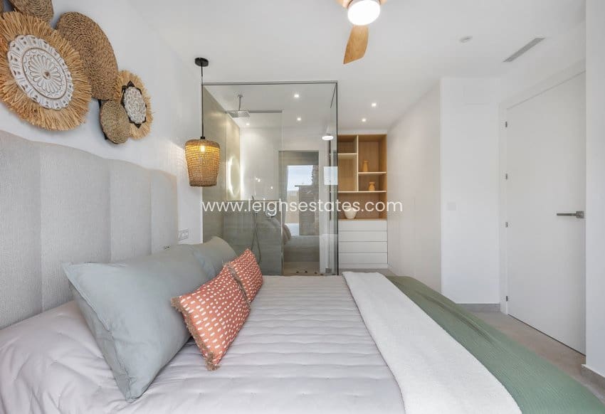 3 chambre Maison de Ville à vendre à Los Alcazares avec piscine - 539 900 € (Ref: 9685859)