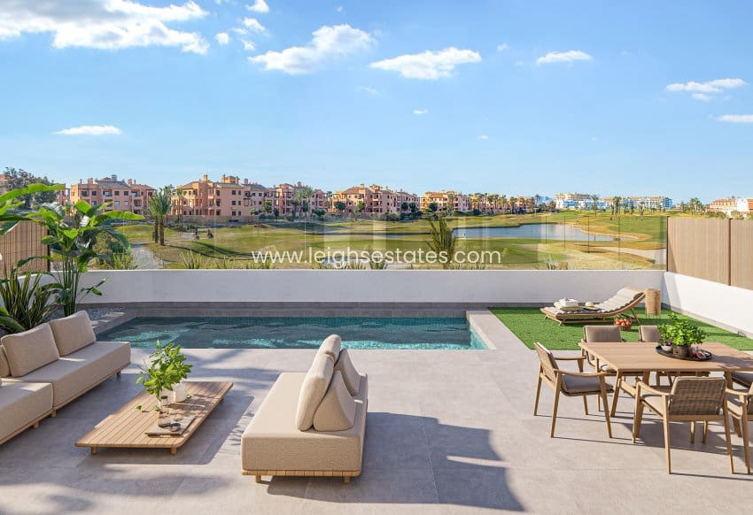 3 bedroom Villa for sale in Los Alcazares with pool - € 539,900 (Ref: 9685859)