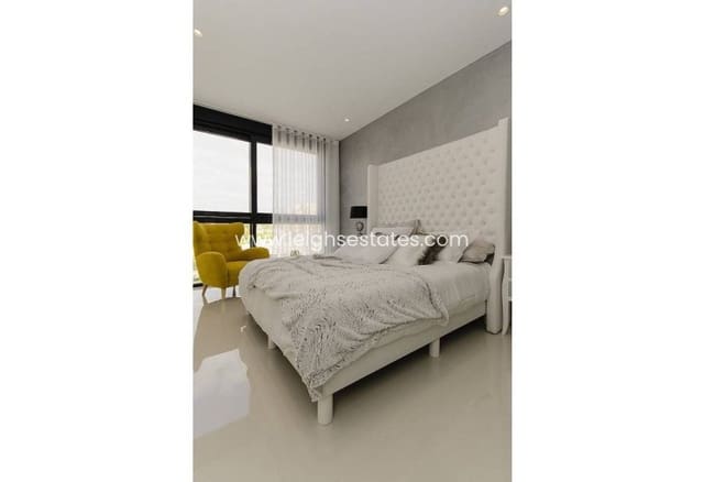 3 soverom Villa til salgs i Dehesa de Campoamor, Orihuela - € 995 000 (Ref: 9685865)