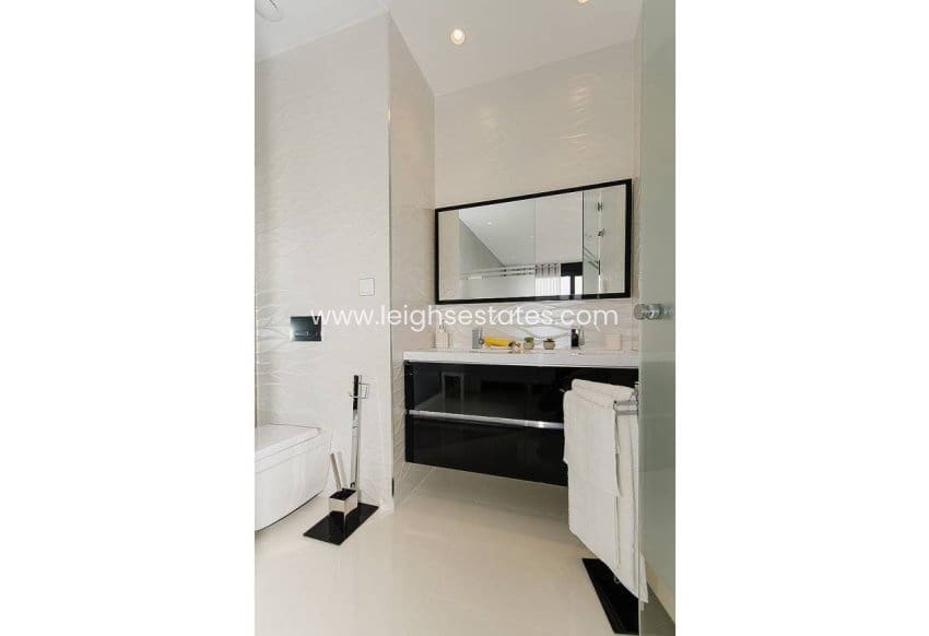 3 soverom Villa til salgs i Dehesa de Campoamor - € 995 000 (Ref: 9685865)