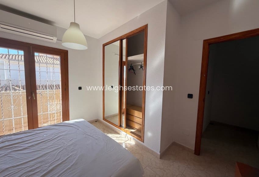 3 quarto Casa em Banda para venda em Playa Flamenca com piscina - 239 000 € (Ref: 9688743)