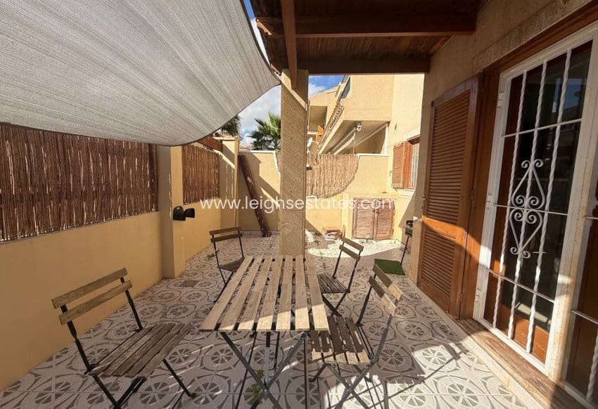 3 quarto Casa em Banda para venda em Playa Flamenca com piscina - 239 000 € (Ref: 9688743)