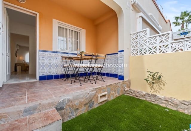 Casa de 2 habitaciones en Playa Flamenca, Orihuela en venta con piscina - 205.000 € (Ref: 9700278)