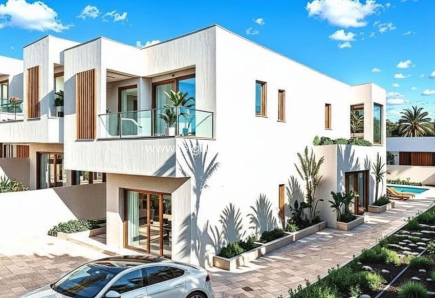 Chalet de 3 habitaciones en Orihuela Costa en venta - 548.000 € (Ref: 9731473)