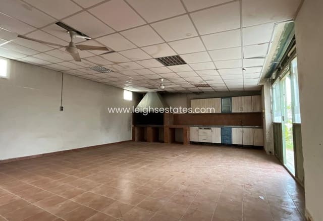 Commercieel te koop in Pilar de la Horadada - € 590.000 (Ref: 9772512)