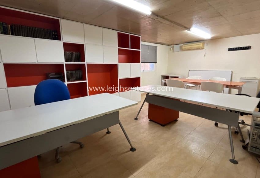 Commercieel te koop in Pilar de la Horadada - € 590.000 (Ref: 9772512)