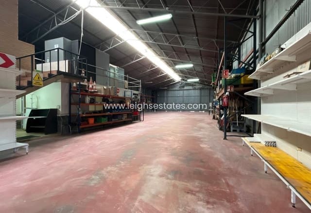 Commercieel te koop in Pilar de la Horadada - € 590.000 (Ref: 9772512)