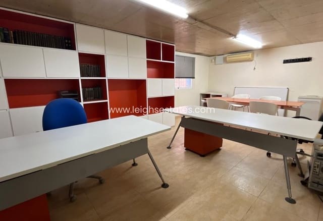 Commercieel te koop in Pilar de la Horadada - € 590.000 (Ref: 9772512)