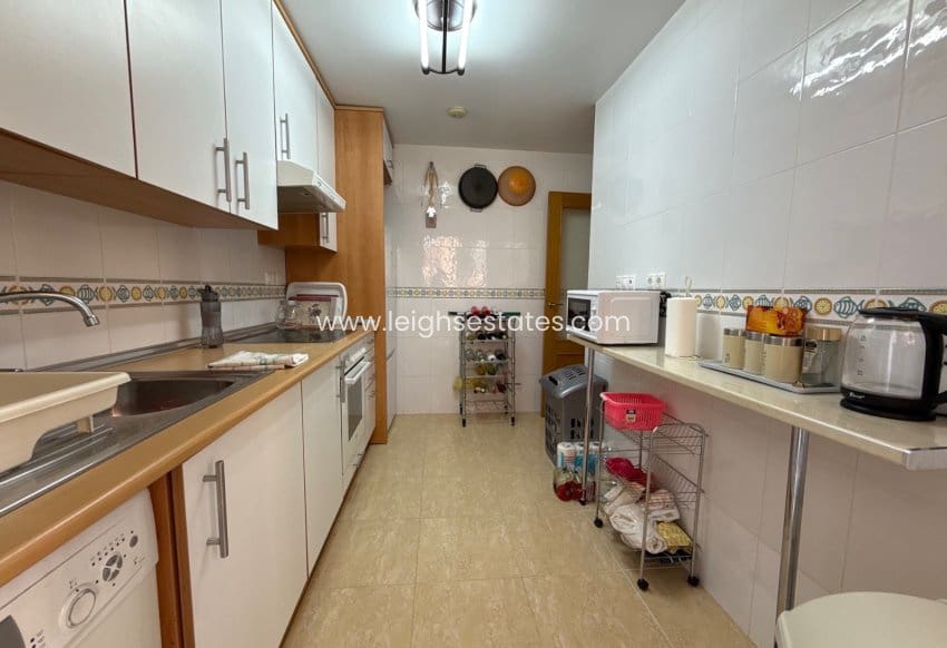 3 sovrum Lägenhet till salu i Dehesa de Campoamor med pool - 360 000 € (Ref: 9789957)