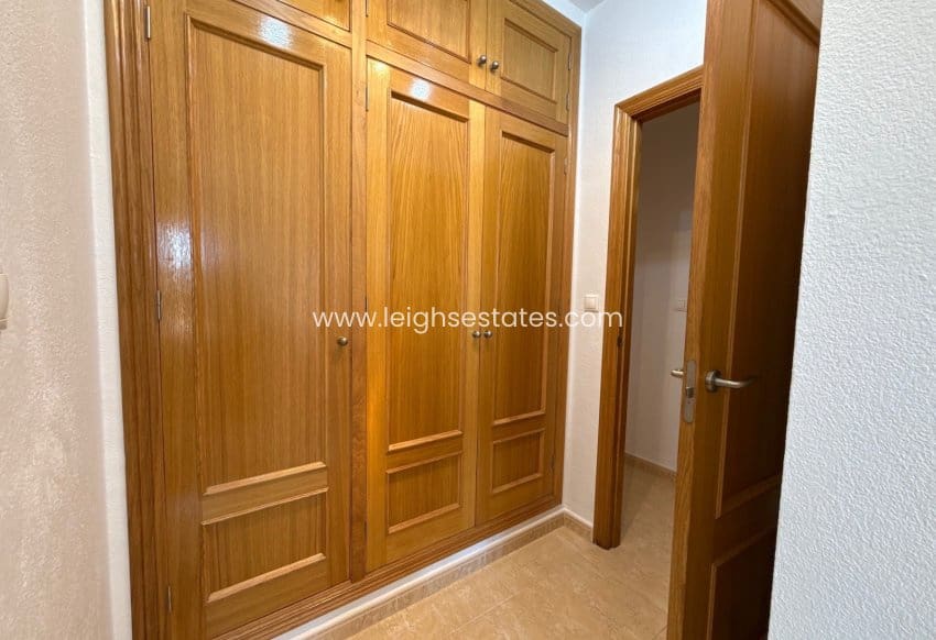 3 sovrum Lägenhet till salu i Dehesa de Campoamor med pool - 360 000 € (Ref: 9789957)