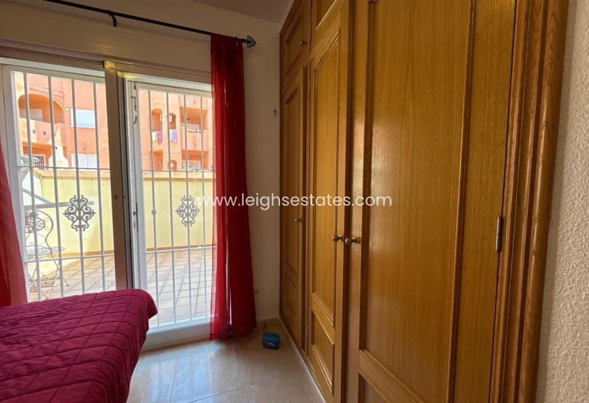 3 sovrum Lägenhet till salu i Dehesa de Campoamor med pool - 360 000 € (Ref: 9789957)