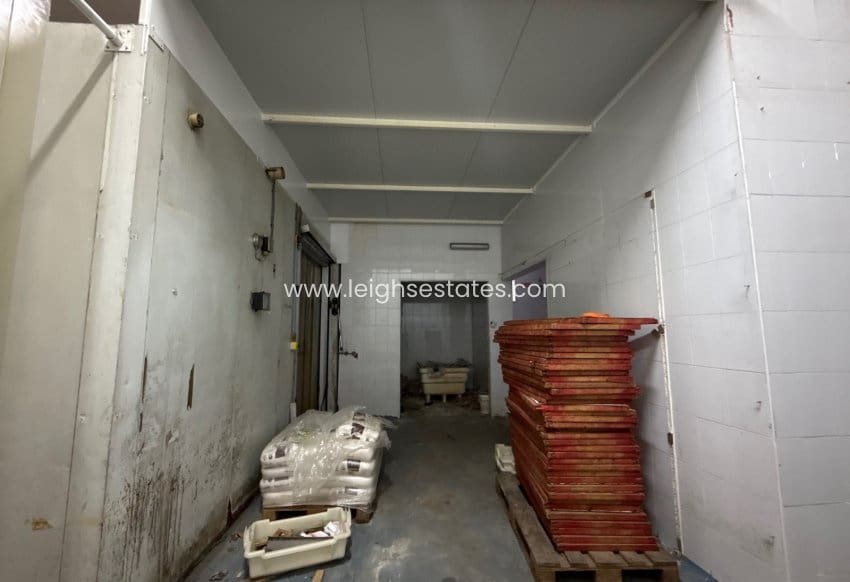 Kaupallinen myytävänä paikassa San Pedro del Pinatar - 350 000 € (Ref: 9798481)