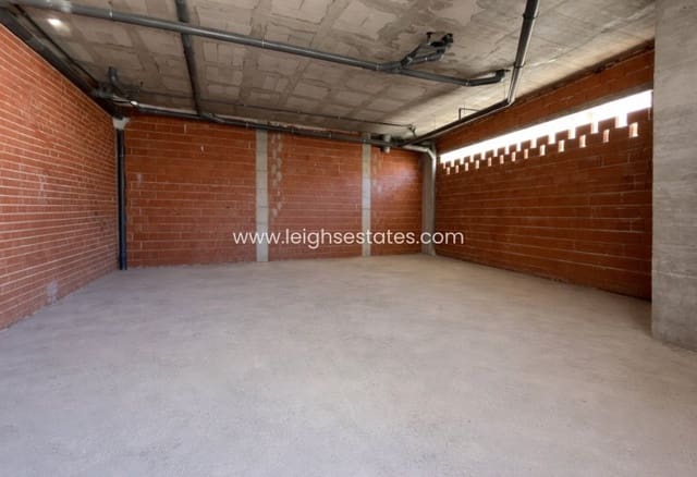 Erhverv til salg i Torrevieja - € 170.000 (Ref: 9798482)